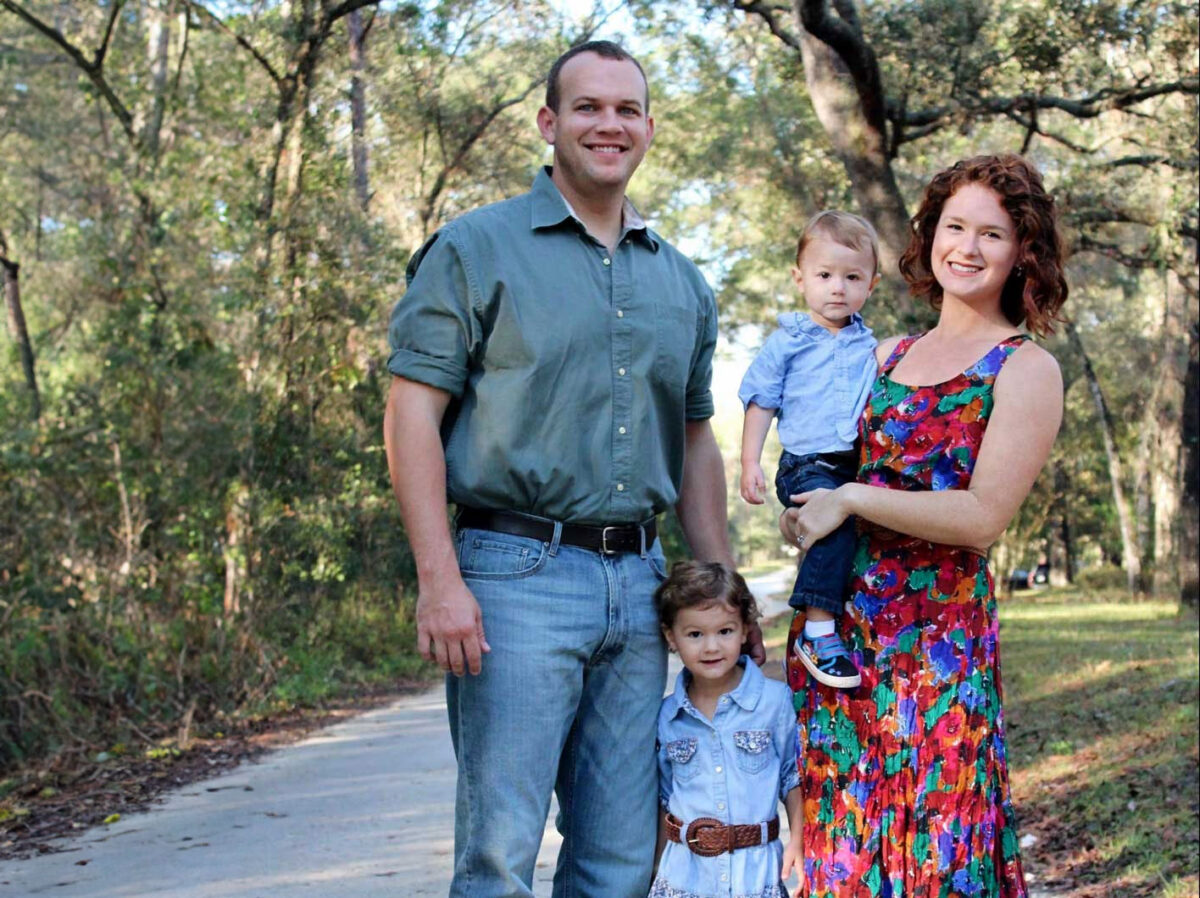 Carissa and her family after a 21-day cleanse challenge.